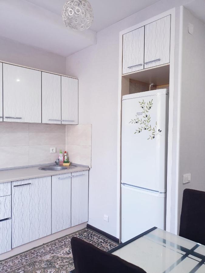 Apartments Paritet Bisjkek Buitenkant foto